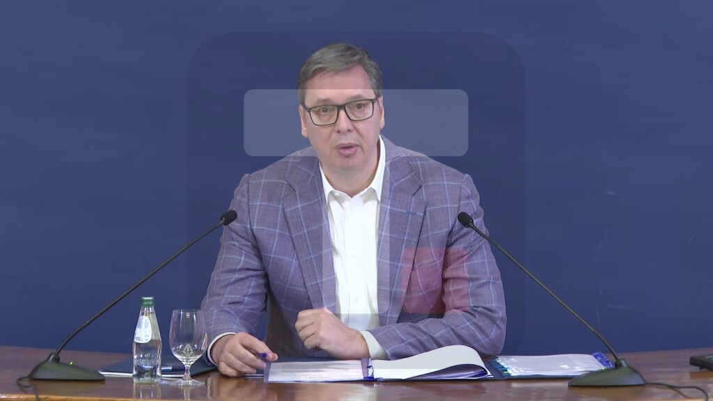 Vučić: Poziv na razgovor i dijalog nije hir niti trik već suština demokratije