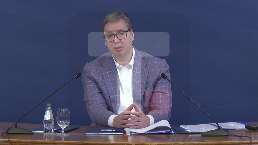 Vučić: Savet opakim lažovima iz opozicije je da nikada ne lažu sa brojkama, jer je lako dokazivo