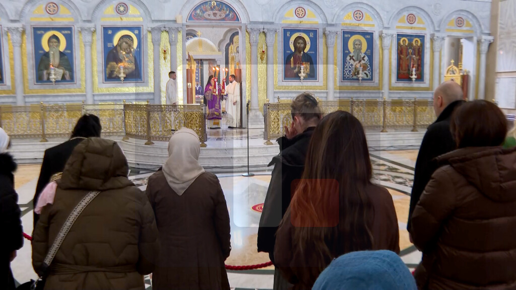 Liturgija u Hramu Svetog Save