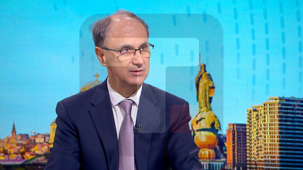 Macut: Može se razgovarati o poverenju vladi, ali trenutno ima većih izazova