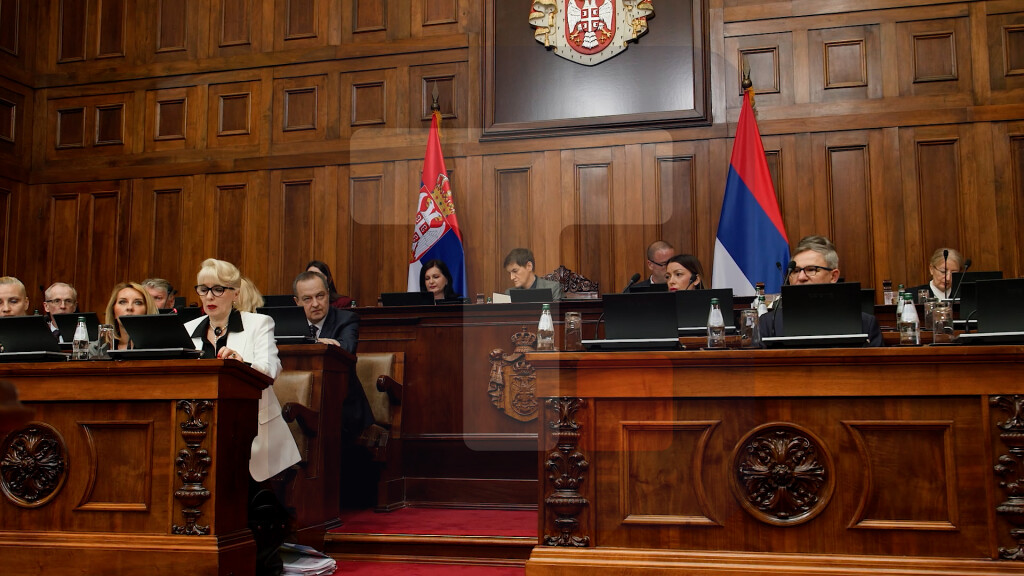 Nastavljena sednica Skupštine Srbije