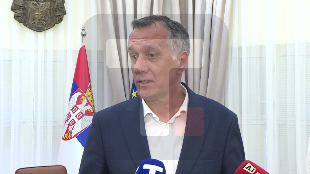 Ilić: Opredeljenih 205 miliona dinara za rekonstrukciju vodovoda ogromna pomoć za Knić