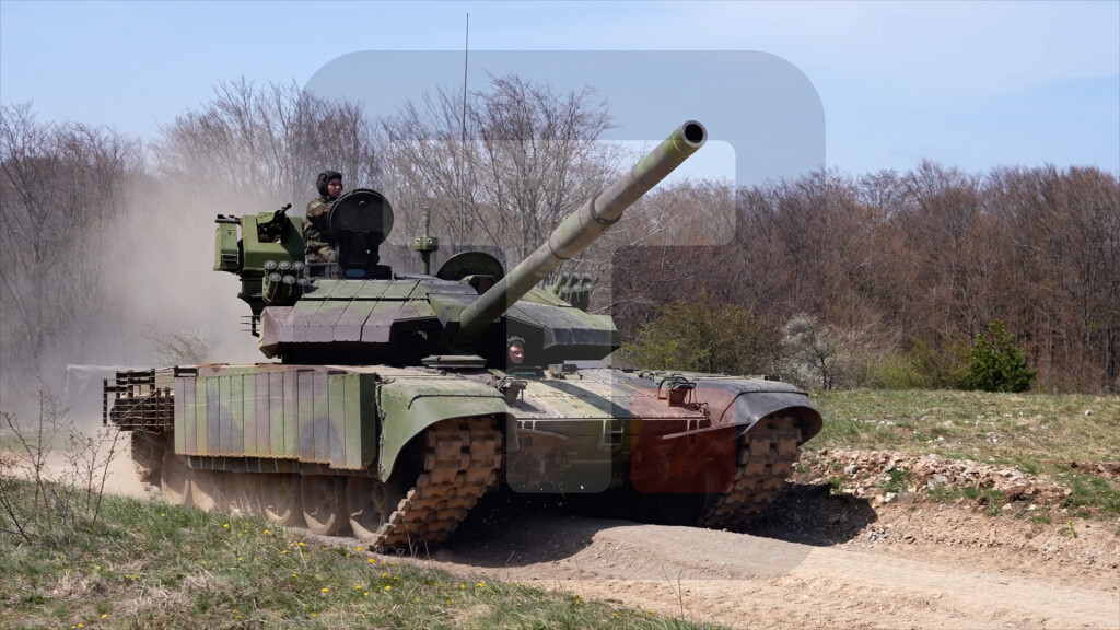 Borbena obuka pripadnika oklopnih jedinica na modernizovanim tenkovima