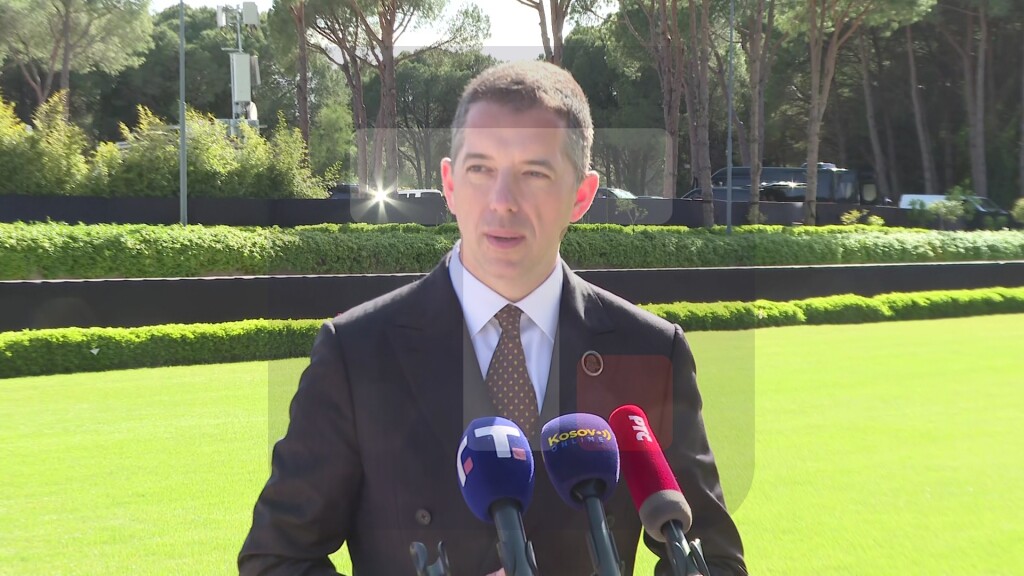 Đurić: Potpuno jasno da put za stabilnost, mir i napredak na Balkanu vodi preko Beograda