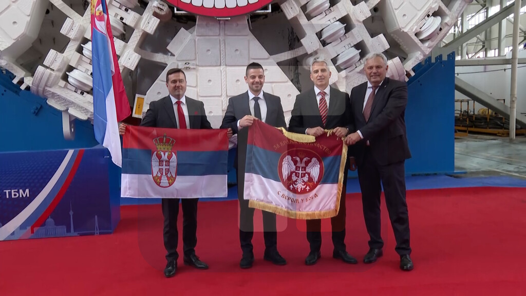 Mladenović u obilasku TBM mašina u fabrici CRCHI