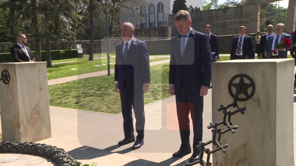 Popović i Rešetnjikov odali počast stradalima u borbi za oslobođenje Beograda