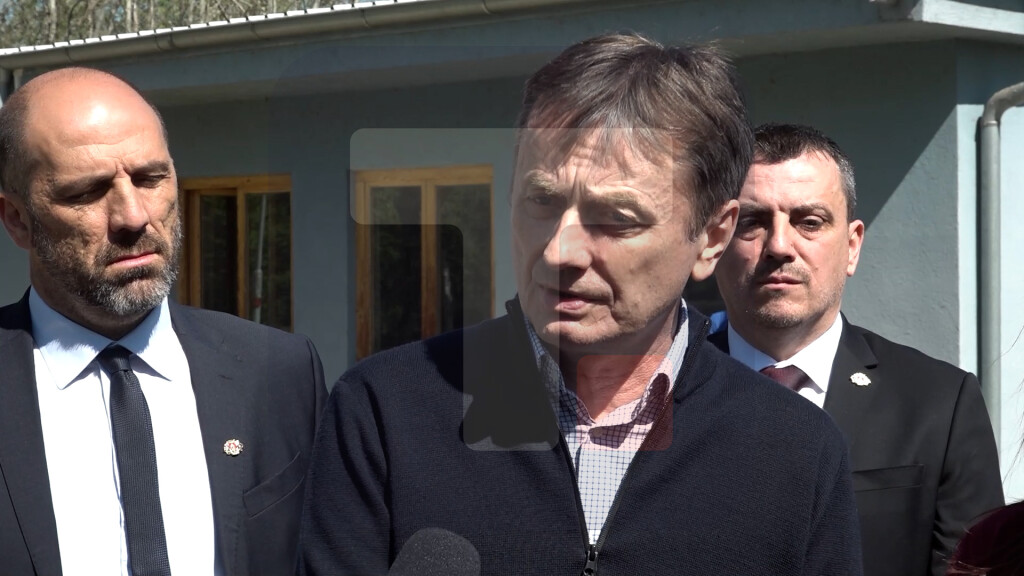 Glišić: Gubici stare vodovodne mreže bili veliki, savremeni vodovodi isporučuju do 50 litara vode u sekundi više od starih