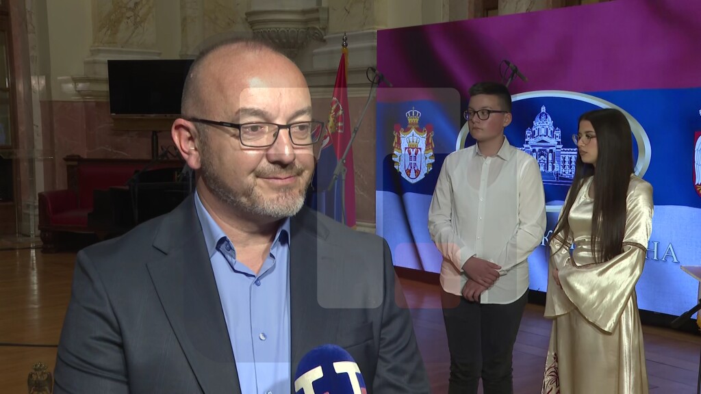 Jović: Pored toga što obrazujemo učenike za klasičnu muziku, učimo ih i tradicionalnoj sprskoj muzici