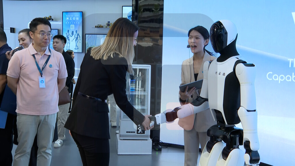 Mesarović posetila kompaniju "UBTECH Robotics" u Šenženu