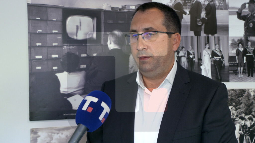 Popović: Ulaganje u investicione fondove "magična formula" raspodele novca za građane