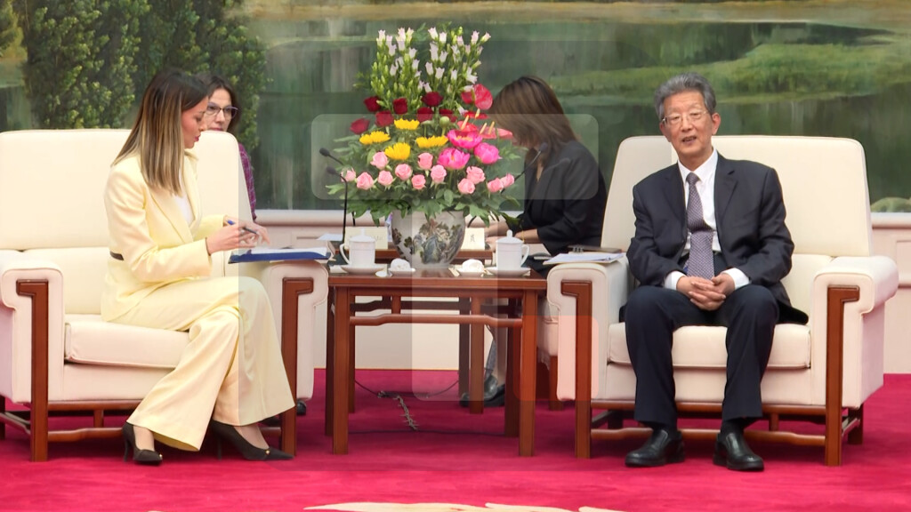 Sastanak Adrijane Mesarović sa gradonačelnikom sa gradonačelnikom Tjenđina Žang Gongom