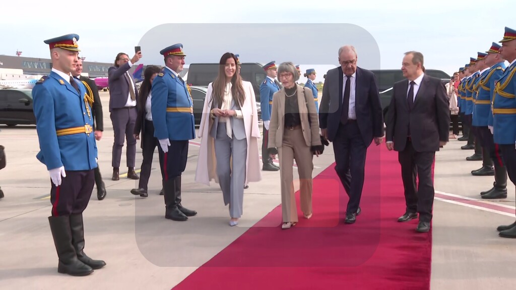 Tamara Vučić i Dačić ispratili Parmelana i njegovu suprugu na aerodromu Nikola Tesla