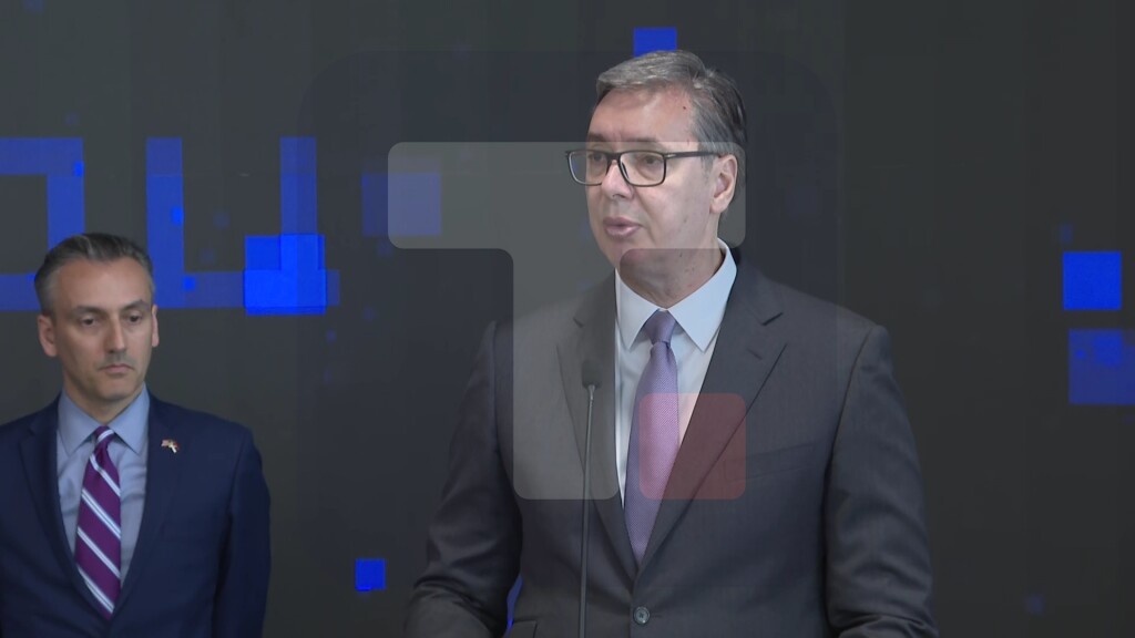 Vučić: Srbija ide u korak sa najmodernijim delom sveta, ovu revoluciju ne smemo da porpustimo