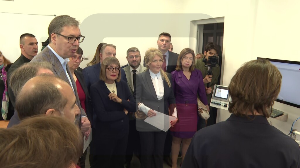 Vučić u obilasku trening Centra za dualno obrazovanje u Pančevu