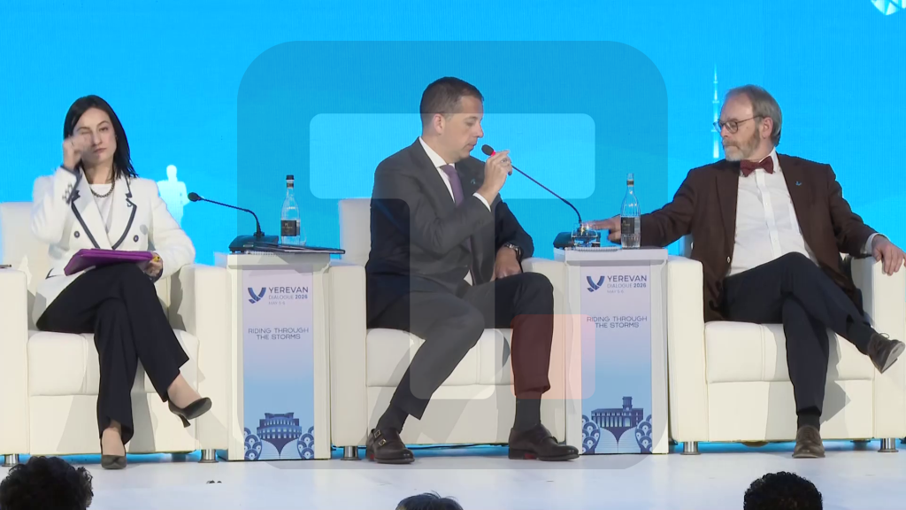 Đurić: Srbija se ponosi doprinosom u borbi protiv fašizma