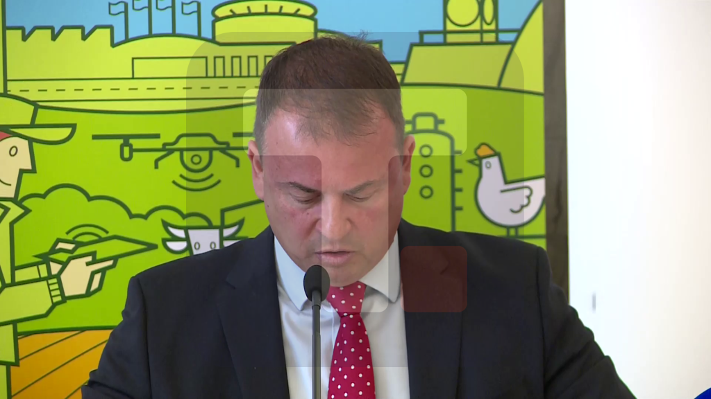 Cvetković: Atrakcija sajma bik Jablan težine oko 1.830 kilograma i ovan Matador težine oko 204 kilograma