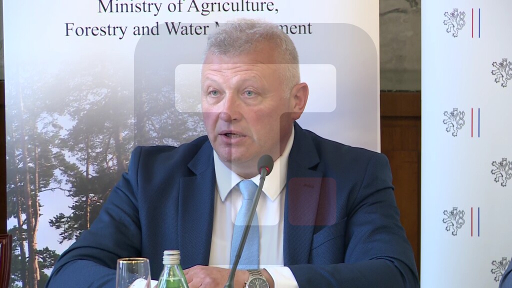 Radošević : Poljoprivredni sajam u Novom Sadu prilika da se na jednom mestu spoji znanje, struka i politika