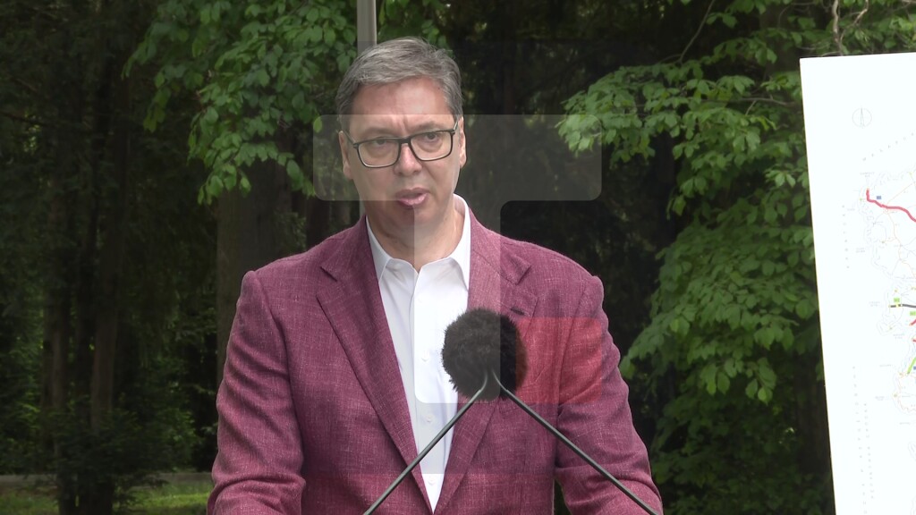 Vučić: Nijedna zemlja nema prihode u regionu kao Srbiju, obezbeđeni smo do kraja godine, svi hoće da žive bolje dok svi oko nas ratuju