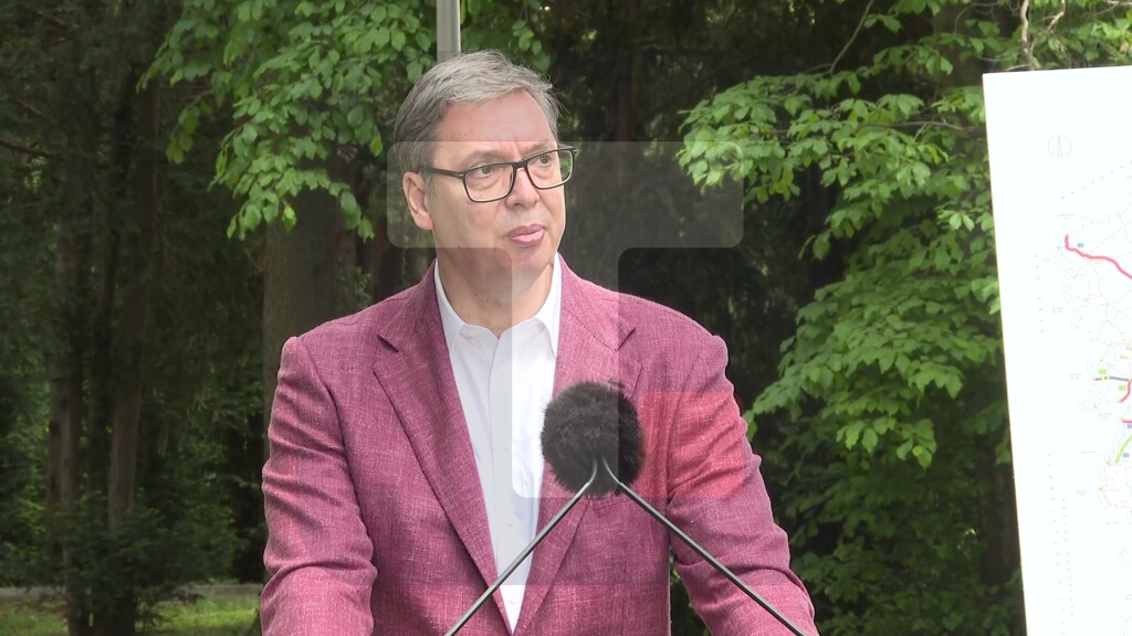 Vučić: Srbija ima mnogo novca, sedam odsto svojih para dajemo u kapitalne investicije, imamo žilavu ekonomiju