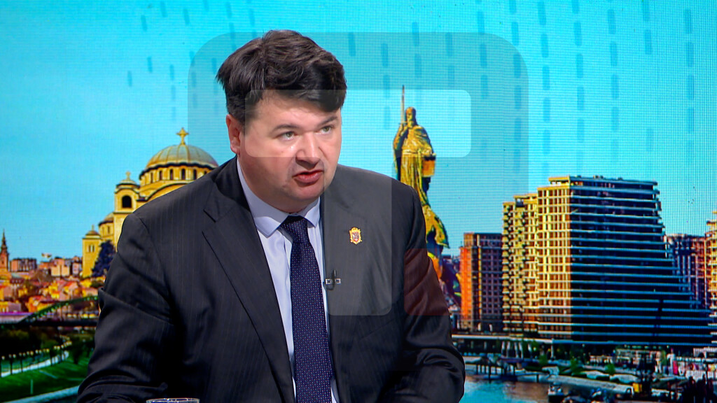Petrov: Srbija mora da ispuni sve preporuke Venecijanske komisije zbog politike uslovljavanja EU