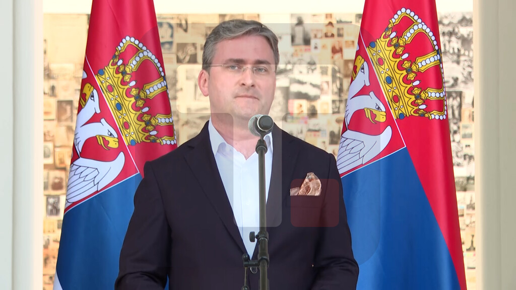 Selaković: "Preko Golgote do Vaskrsa" obavezuje na odbranu kulture i istine od svakog krivotvorenja, na slobodu, na dostojanstvo, na veru, nadu i ljubav"