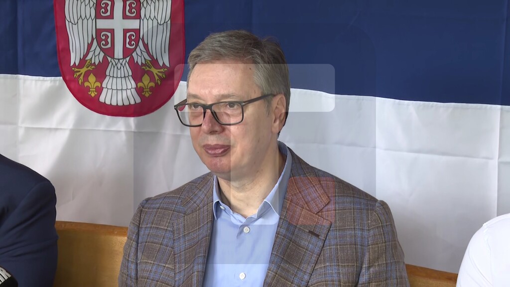 Vučić: Pozivam sve na staloženost, mir i dijalog