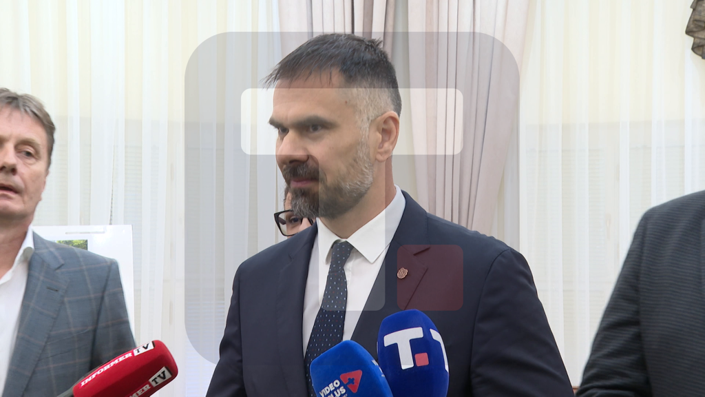Mićin: Radiće se nova fiskulturna sala u osnovnoj školi u Kaću, i ovo je vrlo važno zato što ova škola postoji više od 70 godina