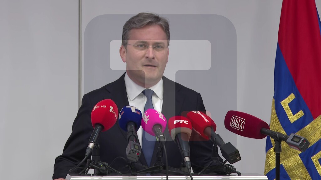 Selaković: Danas smo na jedan svečan način, onako kako to zaslužuje, dočekali neke od najvećih srpskih i hilandarskih svetinja