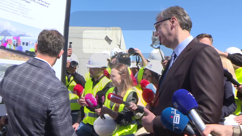 Vučić: Nacionalni stadion radimo po najvišim standardima, obezbeđena je bezbednost svim posetiocima