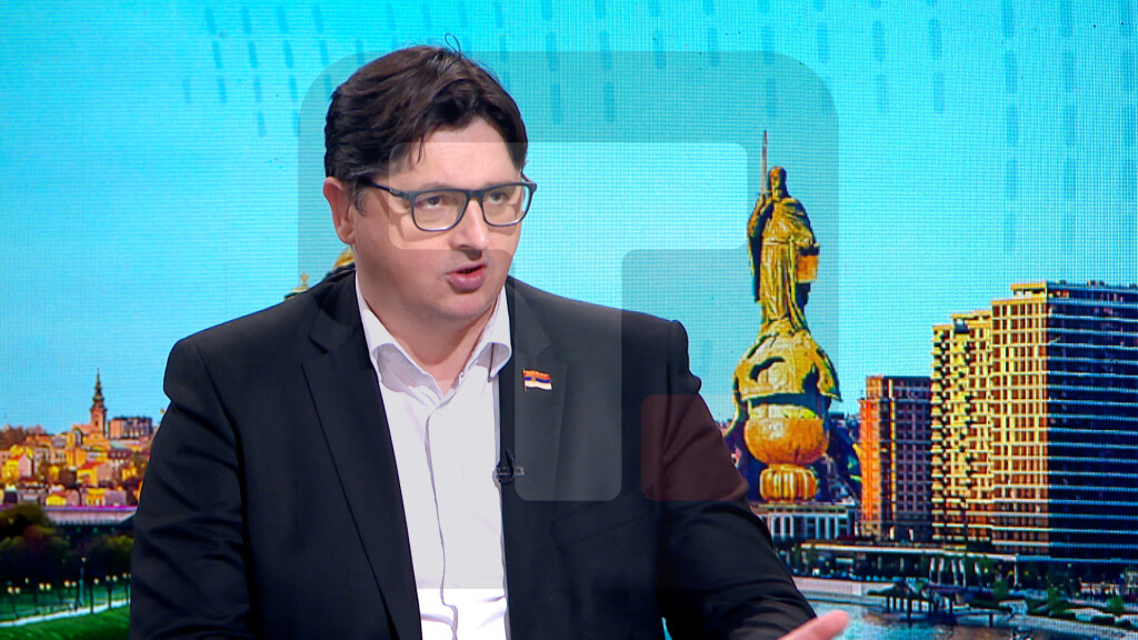 Mrdić: Blokaderi funkcionišu po sistemu ulične bande, vređaju svakoga ko im se suprotstavi