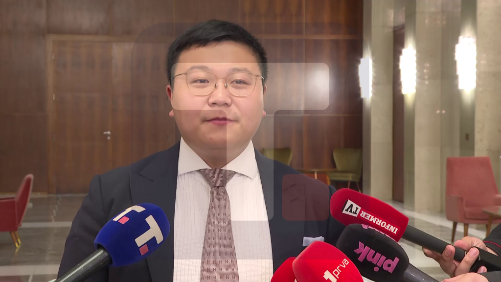 Tian: Privilegija razgovarati sa Vučićem