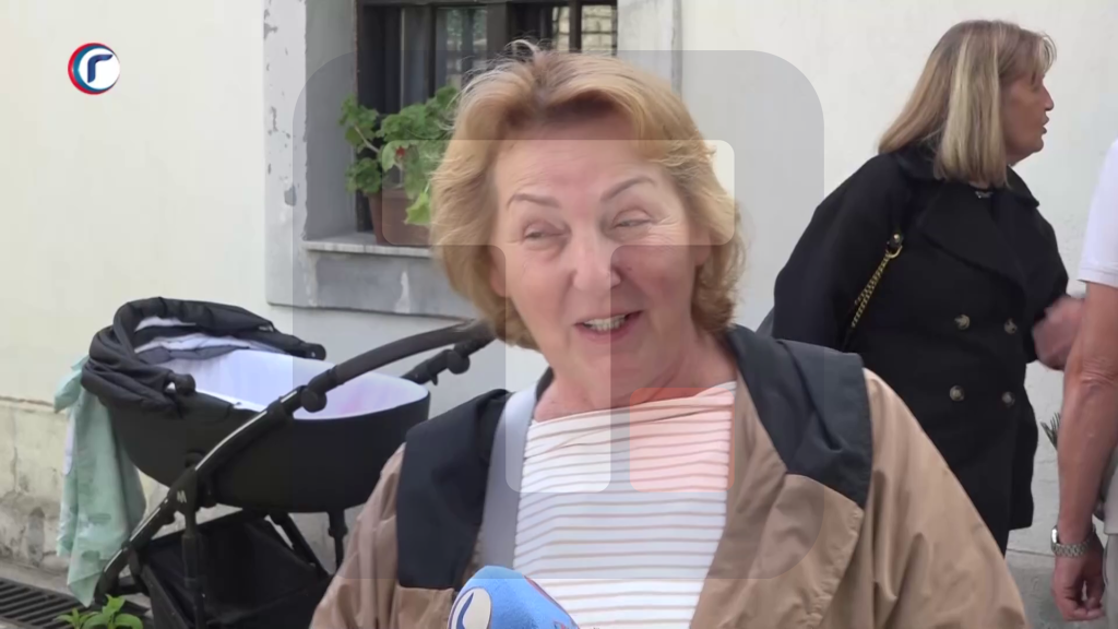 Vernici srećni zbog velikog praznika
