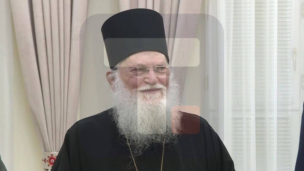 Jefrem: Litija je bila predivna, patrijarh mi je rekao da toliko sveta nikada nije bilo okupljeno na nekom crkvenom događaju