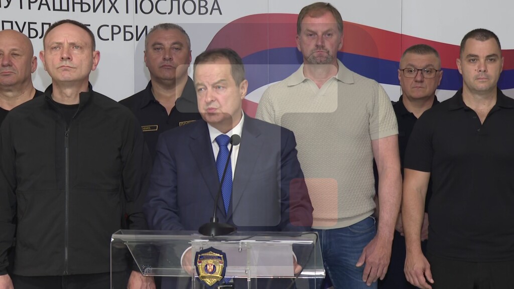 Dačić: Drastično narušavanje javnog reda, dovedeno 23 lica zbog napada na policiju