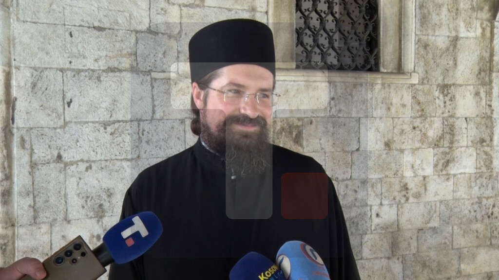 Jagodić: Danas su naši bivši đaci služili liturgiju zajedno sa nama kao sveštenici