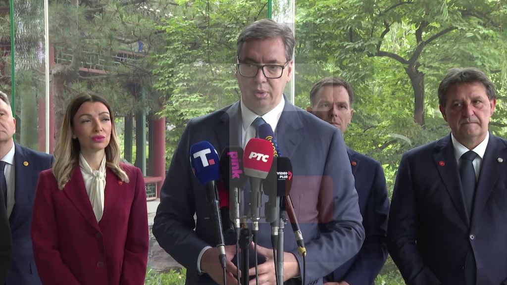 Vučić: Srbija ima najviše plate na Zapadnom Balkanu u martu mesecu
