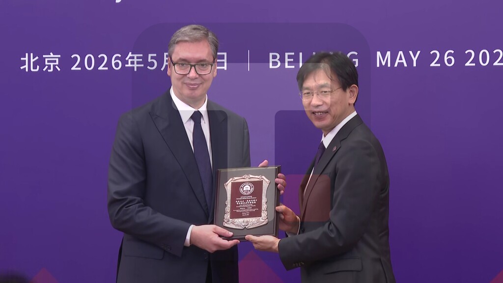 Vučić drži predavanje na Univerzitetu "Ćinghua" u Pekingu