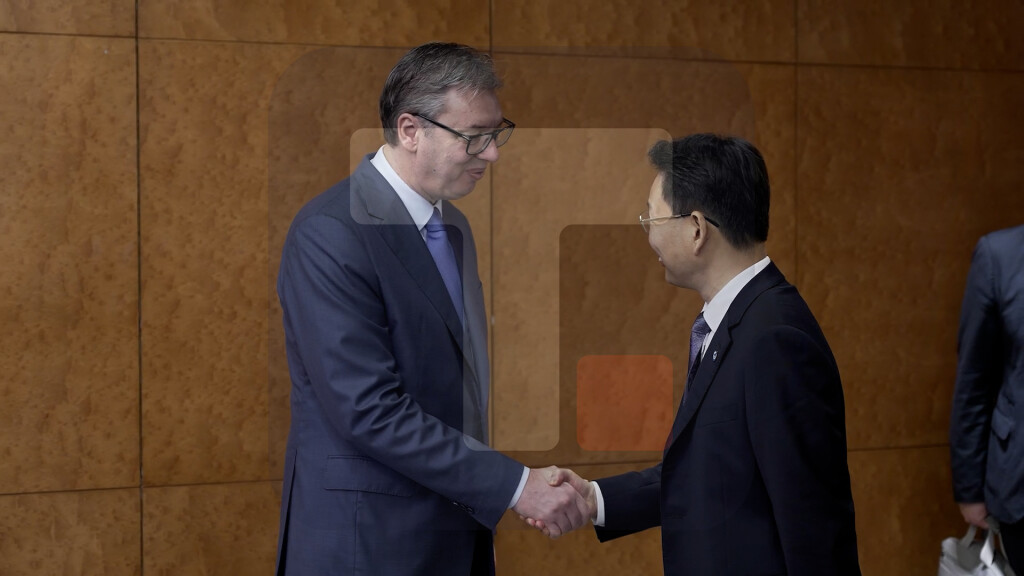 Sastanak predsednika Vučića sa predstavnicima kompanije AVIC