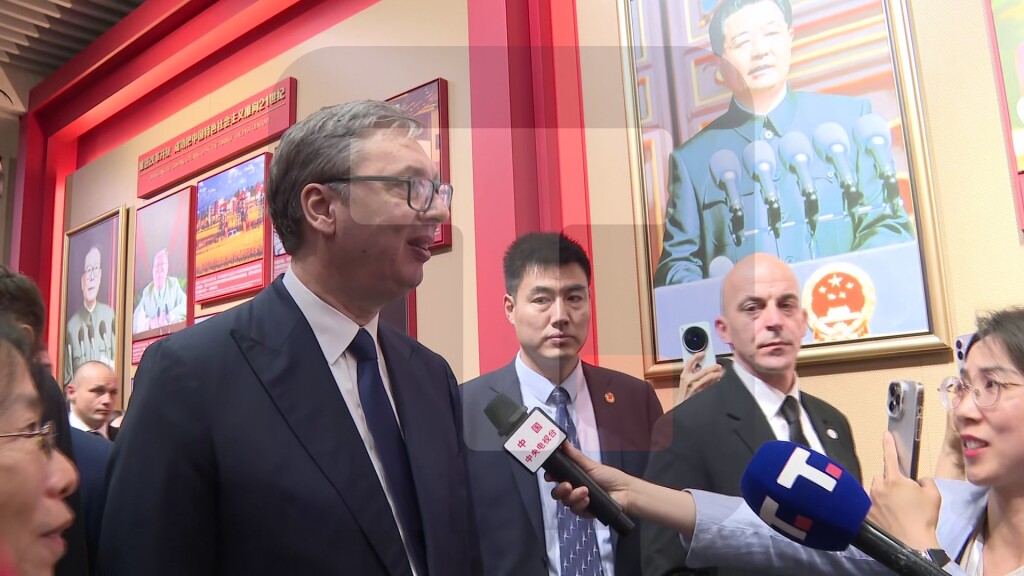 Vučić: Veoma sam zadovoljan posetom, došli smo da se borimo za Srbiju
