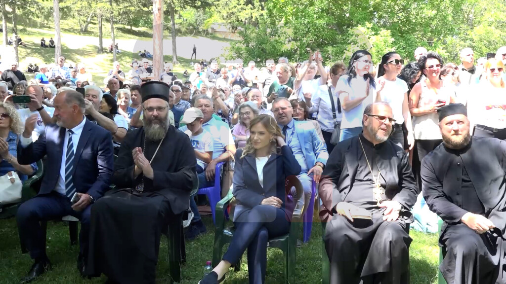 Milica Đurđević Stamenkovski na manifestaciji "Krušedolska zvona".