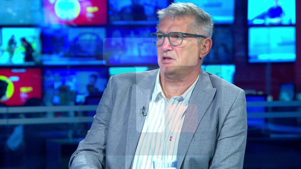 Vuletić: Vučić nije rekao da se okrećemo od EU i SAD