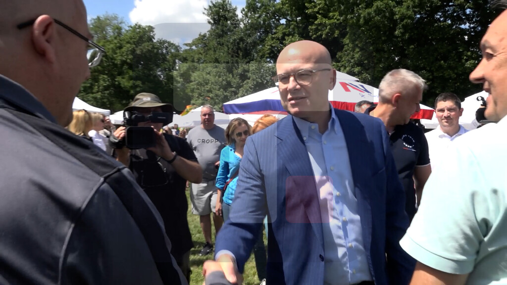 Miloš Vučević prisustvovao manifestaciji "Porodični dan" u Kameničkom parku