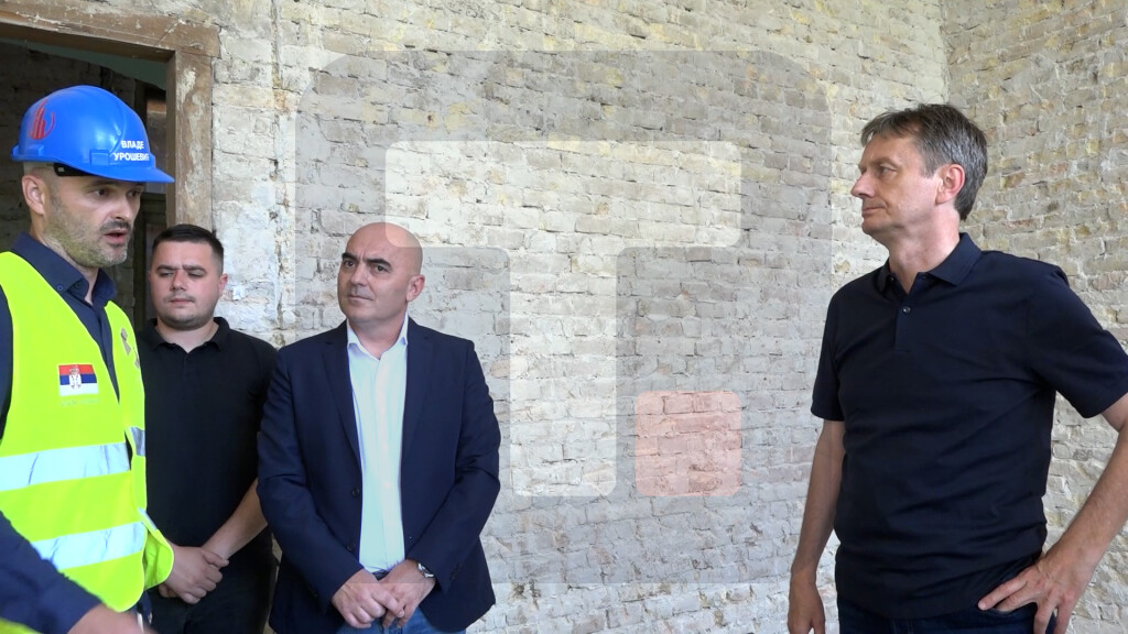 Ministar Glišić obišao radove na rekonstrukciji Osnovne škole "Aleksa Šantić" u Gajdobri