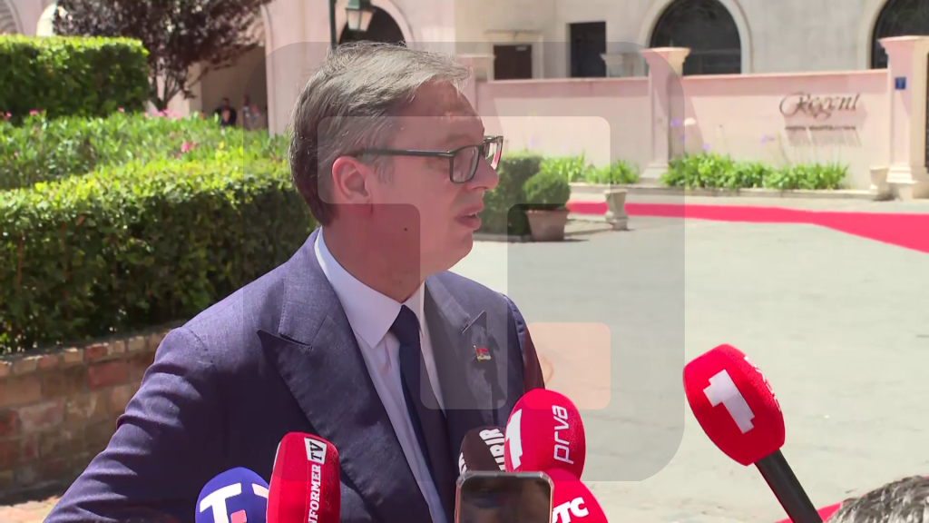 Vučić: Uvek ima prostora za napredak u odnosima u budućnosti, bratski narod Crne Gore je dobrodošao u Srbiju