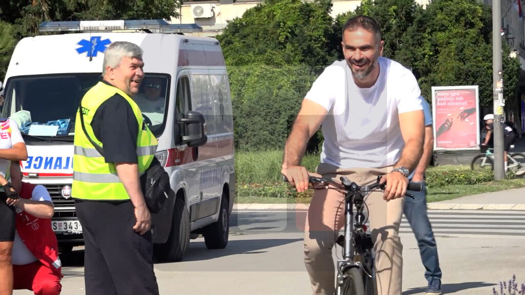 Mićin otvorio međunarodnu biciklističku trku Gran Fondo Novi Sad