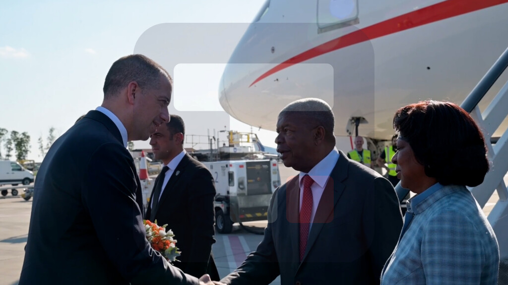 Predsednik Angole stigao u posetu Srbiji, ministar Đurić ga dočekao na aerodromu