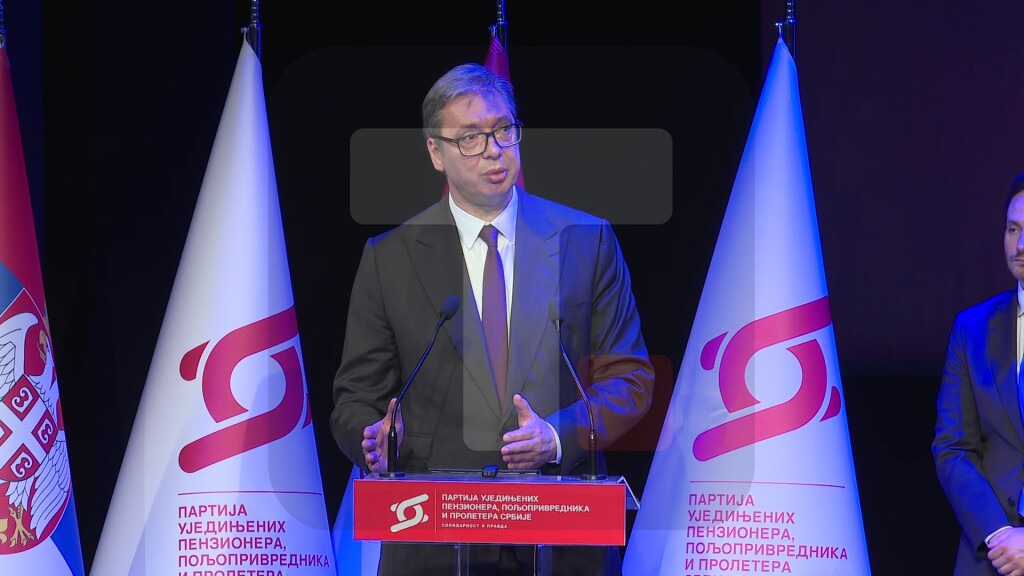 Vučić: Država Srbija zapošljava preko pola miliona ljudi više nego 2012. godine iako nas je danas manje