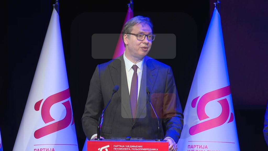 Vučić: Uvek moramo da gledamo na stanje ekonomije, progutali bi nas da ne trošimo veliki novac na vojsku