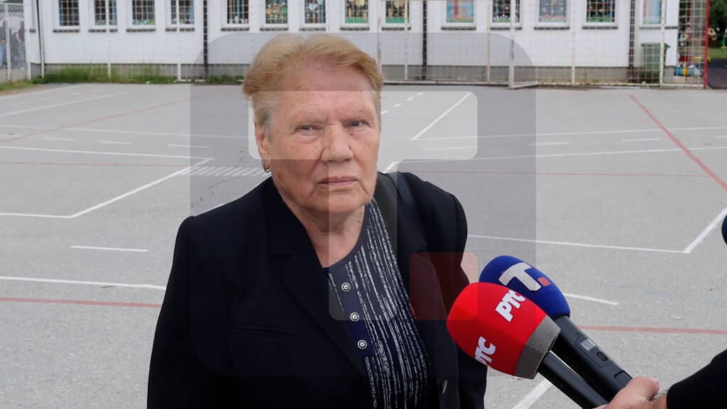 Majka uhapšenog Krstića: Sve po kući su prevrnuli, pokazali su papir samo na albanskom