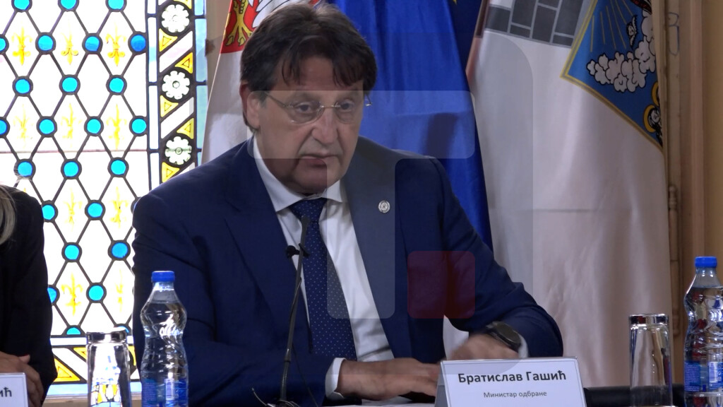 Gašić: Vojska Srbije nudi siguran posao, mogućnost napredovanja i konkurentna primanja
